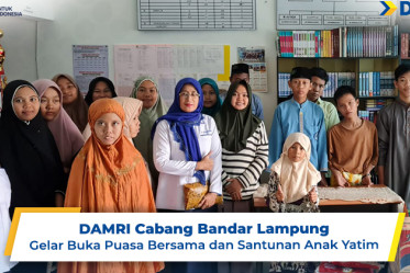 DAMRI Cabang Bandar Lampung Gelar Buka Puasa Bersama dan Santunan Anak Yatim